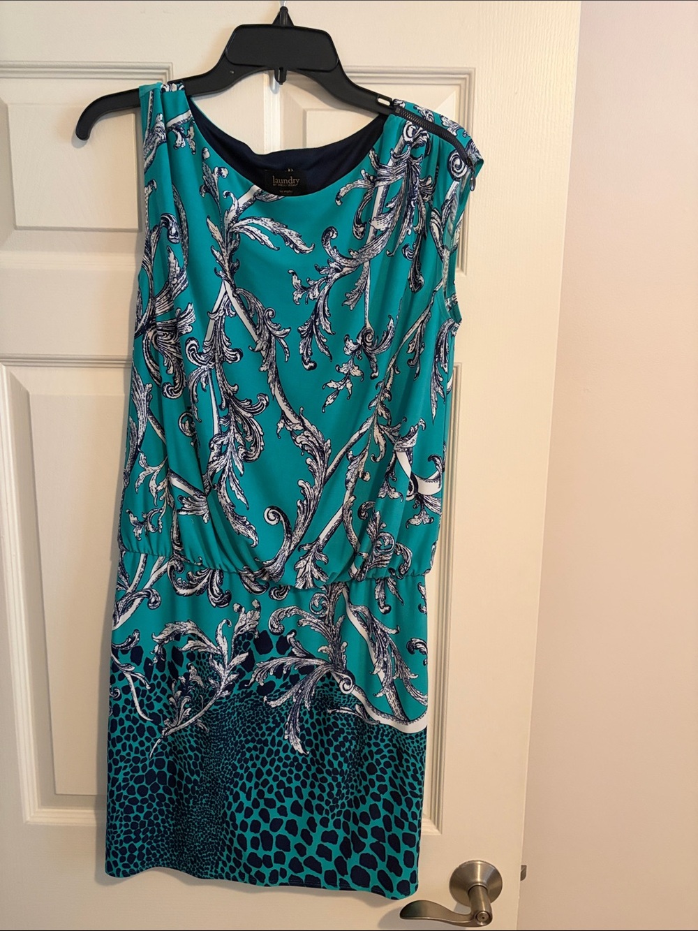 Laundry sleeve less dress